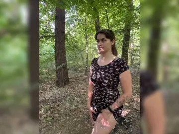 Bongacams Watch Live Sex Cams of Cherry-viking98