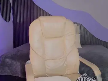 Bongacams Watch Live Sex Cams of Nicolle-mariee