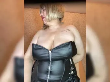 Bongacams Live Sex of SVETIKBOMBOCHKA