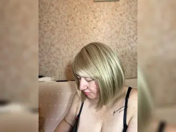 Bongacams Watch Live Sex Cams of SVETIKBOMBOCHKA
