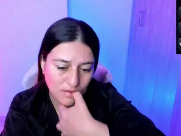 Bongacams Free Live Porn of Saskyaajohnson