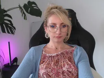 Bongacams Best live sex cam show of CinderellaMoon