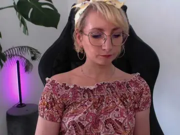 Bongacams Sex Cam of CinderellaMoon