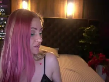 Bongacams Nude Webcam of DramaQuenns