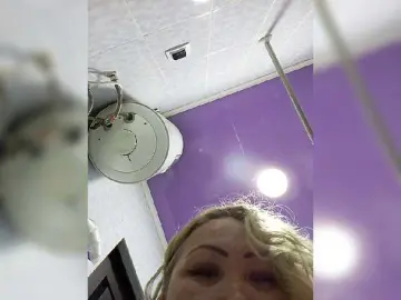 Bongacams Best live sex cam show of Qweentis