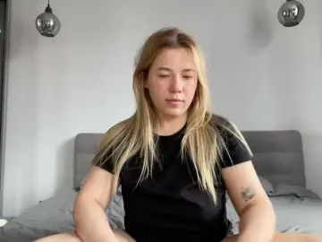 Bongacams Free Live Porn of AlyraSun
