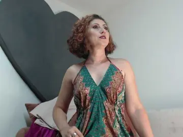 Bongacams Watch Live Sex Cams of teasexpert4444