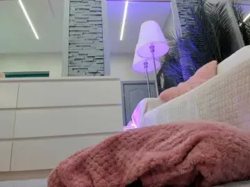 Bongacams Private Sex Chat of Reina-Cummings
