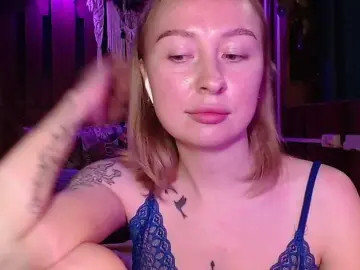 Bongacams Watch Live Sex Cams of Bobby-MiMi