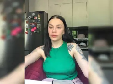 Bongacams Live Porn of MaidenCrystal