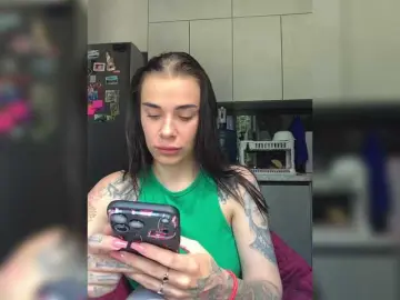 Bongacams Best live sex cam show of MaidenCrystal