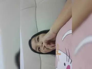 Bongacams Free Live Porn of Selinababy99