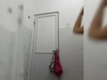 Bongacams Nude Webcam of candicelovee