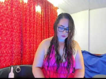 Bongacams Live Sex Cam of MeganHotCurvy