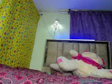 Bongacams Free Live Porn of daphnehot01