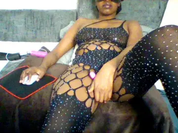 Bongacams Free Live Porn of Sexyred-4