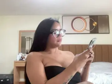 Bongacams Live Sex Cam of HOTFILIPINAHUGEBOOBS