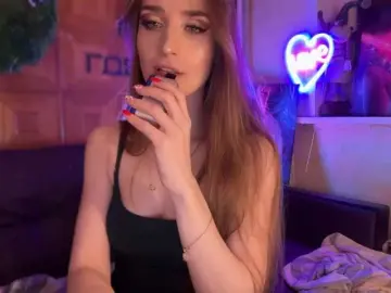Bongacams Live Porn of CandyBoom
