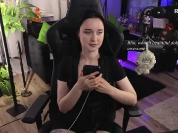Bongacams Live Sex Cam of KiraLiLime