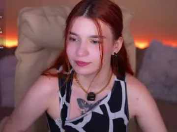 Bongacams Free Live Porn of RedShinee