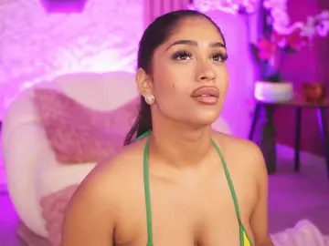 Bongacams Free Porn Cam of KiraKrush