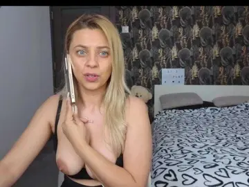 Bongacams Nude Webcam of CarlaStaceeFun