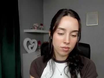 Bongacams Live Sex Cam of adeleLive