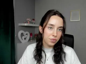 Bongacams Watch Live Sex Cams of adeleLive