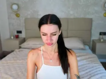 Bongacams Free Live Porn of SnowWhiteee
