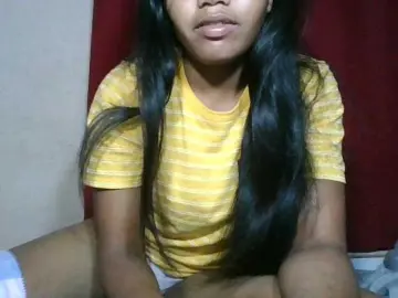 Bongacams Watch Live Sex Cams of Keziah34