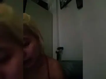 Bongacams Watch Live Sex Cams of Pempemliciouss