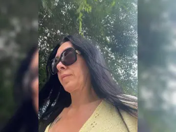 Bongacams Free Porn Cam of KarolinaMilf