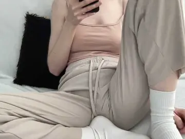 Bongacams Watch Live Sex Cams of BestyBoobs