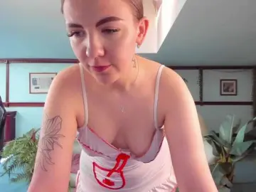 Bongacams Free Porn Cam of KiraRustle