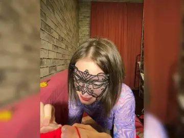 Bongacams Free Porn Cam of 18YoungPussy18