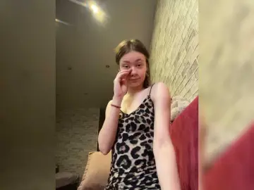 Bongacams Sex Cam of 18YoungPussy18