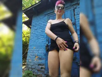 Bongacams Adult Webcams of BUSINKA-25