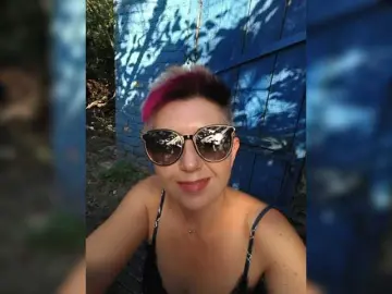 Bongacams Sex Chat of BUSINKA-25