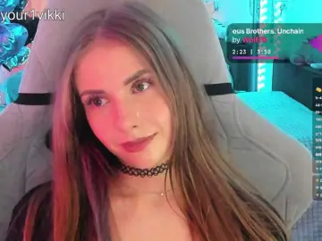 Bongacams Live Sex Cam of -VikkiL0vesCheese-