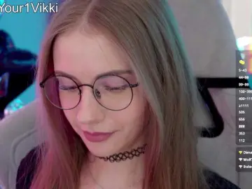 Bongacams Free Live Porn of -VikkiL0vesCheese-