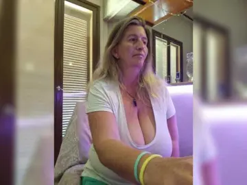 Bongacams Best live sex cam show of JennaDeluxe