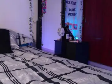 Bongacams Live Sex Cam of littlekayla