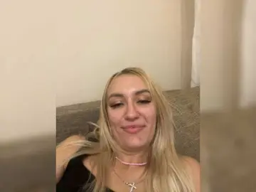 Bongacams Live Sex Cam of shymiaa1