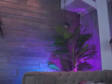 Bongacams Free Live Porn of XenaBloom