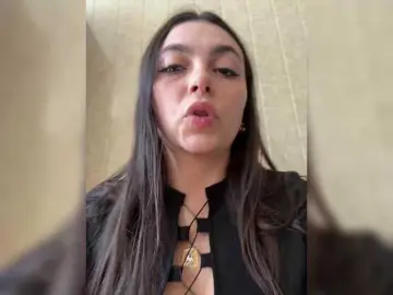 Bongacams Nude Webcam of NikkySecrets