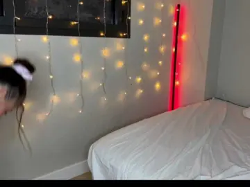 Bongacams Private Sex Chat of AliceElfy