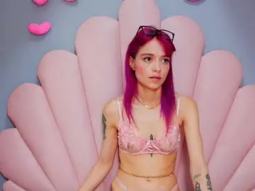 Bongacams Live Sex Cam of LUCYMILLER