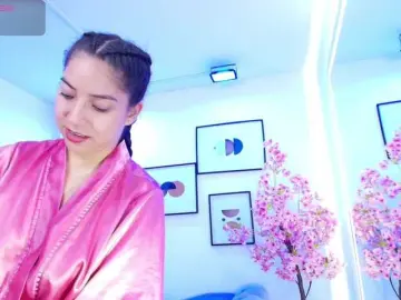 Bongacams Free Porn Cam of Ema-louisx