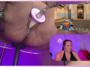 Bongacams Watch Live Sex Cams of MhiaRey