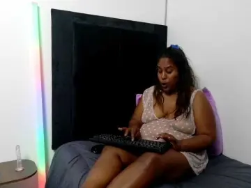Bongacams Adult Video Chat of SpicedDove